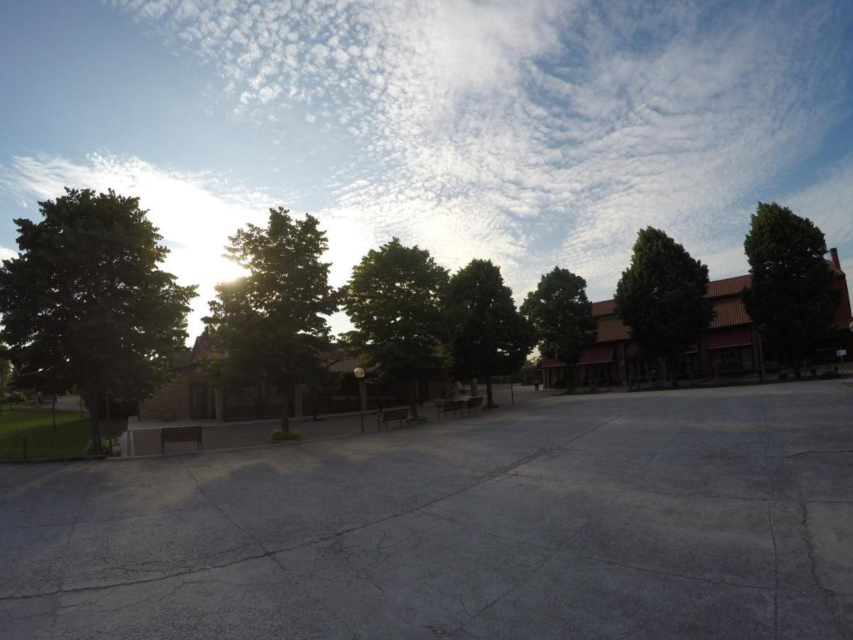Agriturismo La Rebosola Ca Zennare Ngoại thất bức ảnh